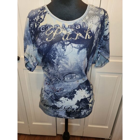 Vintage y2K Blue/White Print Central Park Graphic Tee Rhinestones 2X Grunge Glam - Picture 1 of 7
